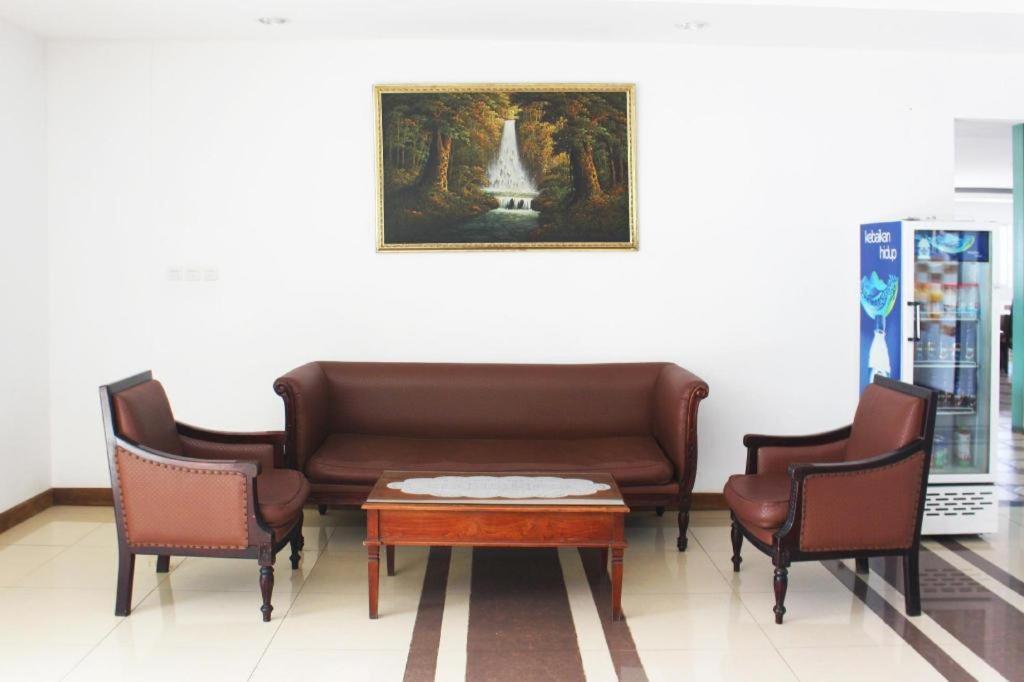 Graha Widjaja Hotell Puncak Exteriör bild