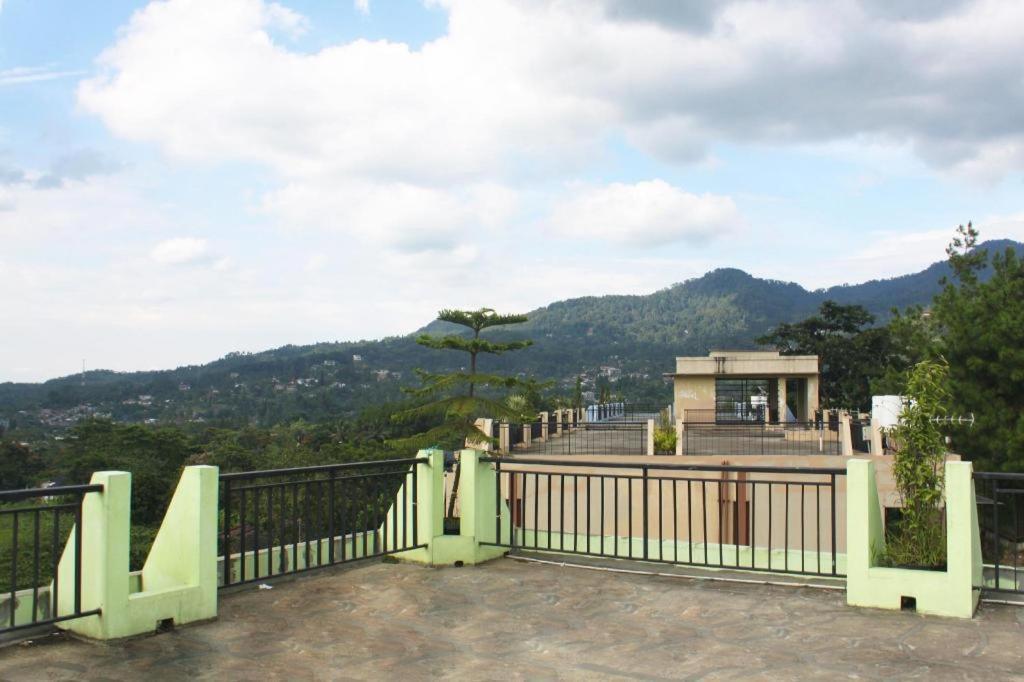 Graha Widjaja Hotell Puncak Exteriör bild